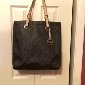 Micheal Kors Leather Tote